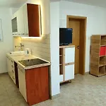 Selleng فيس